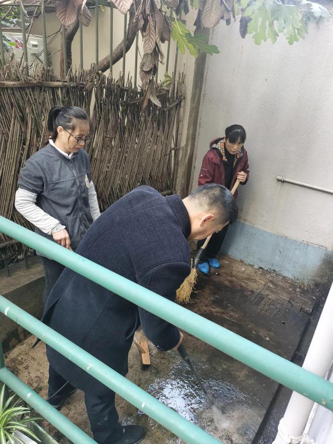 谈球吧从“孤岛”到“同盟”！风采区内“微型小区”物业办理的深度求索(图6)