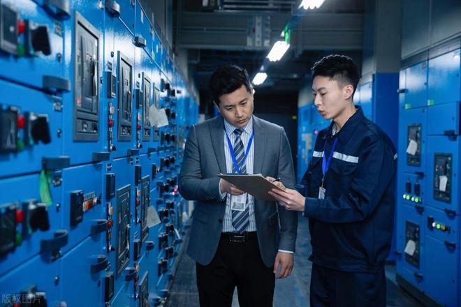 足球场施工在物业公司事情四年才大白的几大(图2)