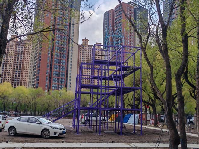 谈球吧.(china)官方网站下月投用！哈市香坊区亚麻运动场变身综合型都会体育公(图1)